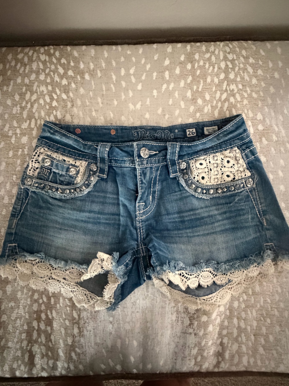 Miss me shorts size 26 lace and studs low rise